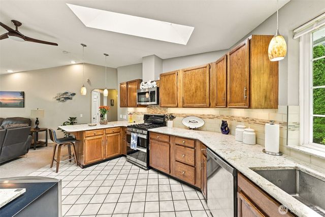 6710 152nd St Court NW, Gig Harbor, WA 98332