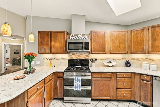 6710 152nd St Court NW, Gig Harbor, WA 98332
