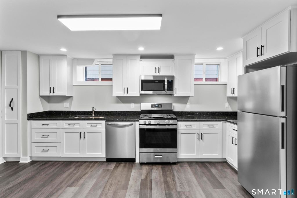 548 Ferry Street, New Haven, CT 06513