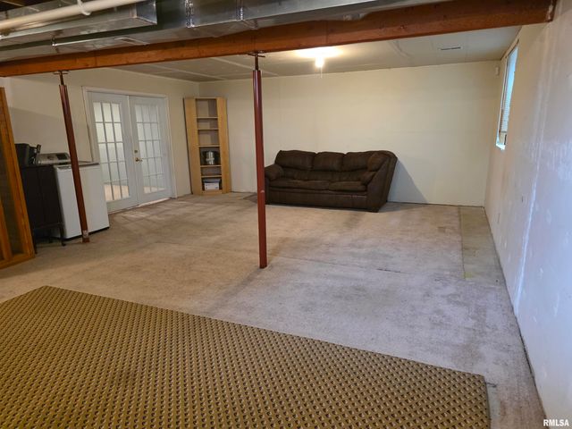3502 W SYLVAN Lane, Peoria, IL 61615