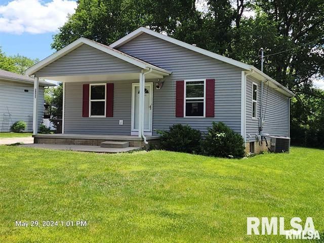 3502 W SYLVAN Lane, Peoria, IL 61615