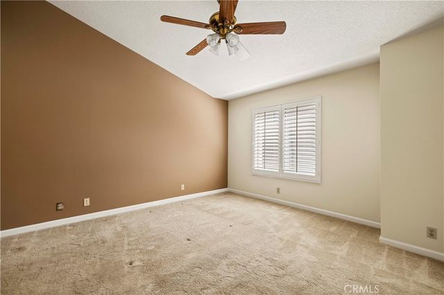 22713 Copper Hill 42, Saugus, CA 91350