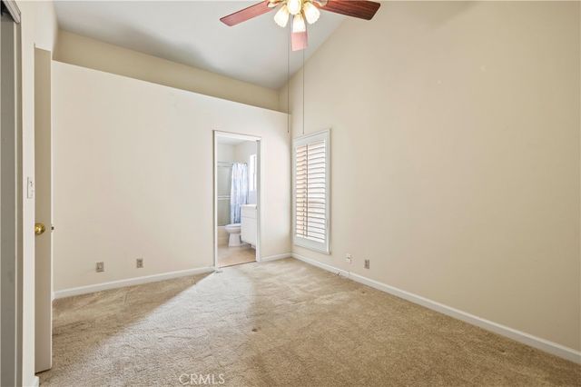 22713 Copper Hill 42, Saugus, CA 91350