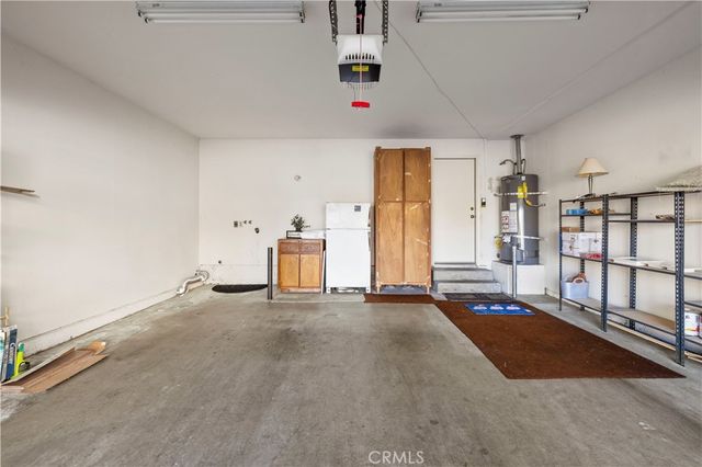 22713 Copper Hill 42, Saugus, CA 91350