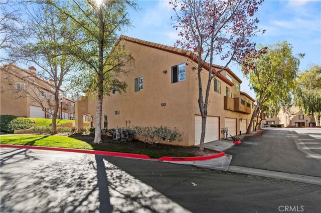 22713 Copper Hill 42, Saugus, CA 91350