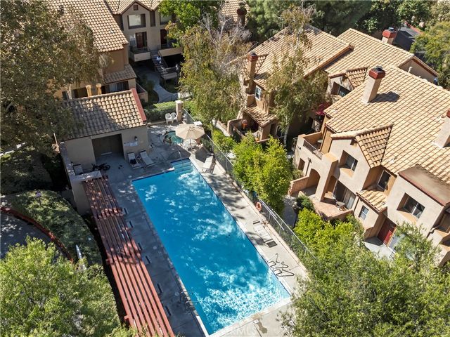 22713 Copper Hill 42, Saugus, CA 91350