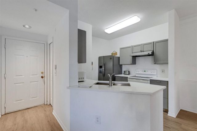 5122 NORTHRIDGE ROAD 112, Sarasota, FL 34238