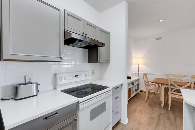 5122 NORTHRIDGE ROAD 112, Sarasota, FL 34238