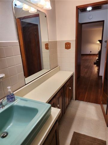 5330 Greensburg Road, Washington Twp, PA 15613