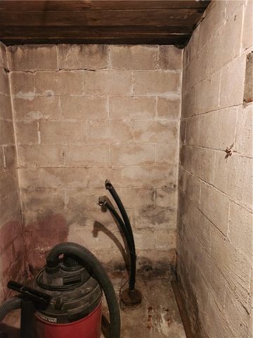 5330 Greensburg Road, Washington Twp, PA 15613