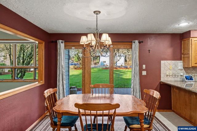 6783 Rippling Brook Dr SE, Salem, OR 97317