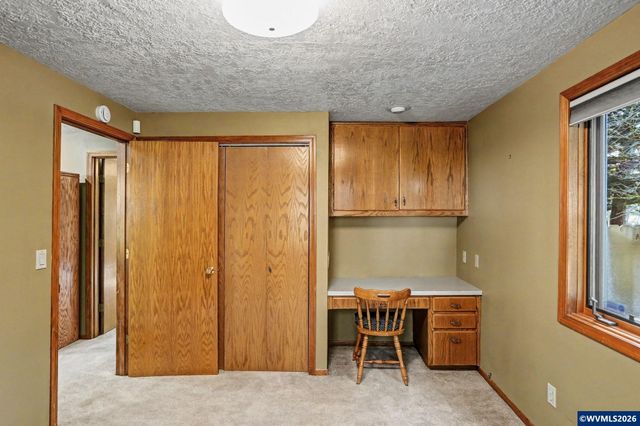 6783 Rippling Brook Dr SE, Salem, OR 97317