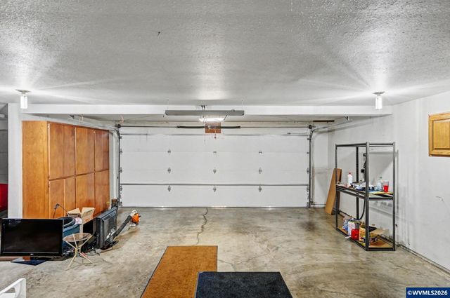 6783 Rippling Brook Dr SE, Salem, OR 97317