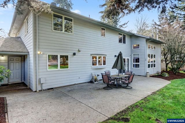 6783 Rippling Brook Dr SE, Salem, OR 97317