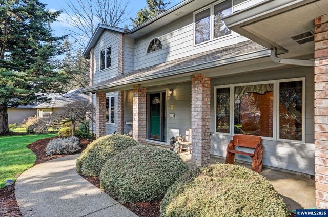 6783 Rippling Brook Dr SE, Salem, OR 97317