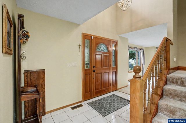 6783 Rippling Brook Dr SE, Salem, OR 97317