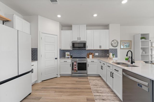 7701 Sika Rose LN, Austin, TX 78736