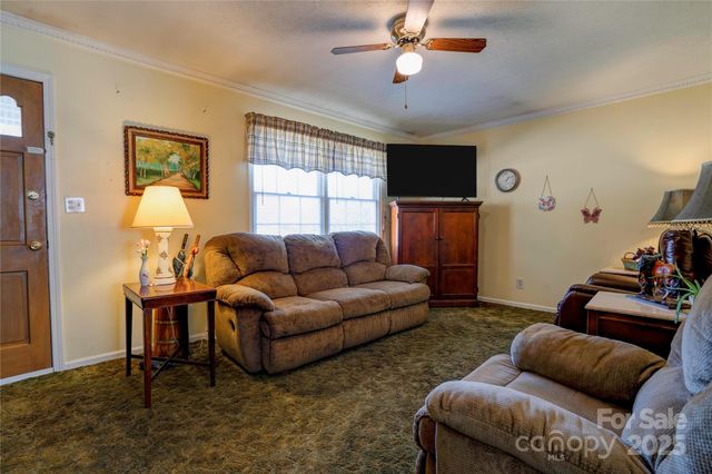 914 Parkwood Road, Shelby, NC 28150