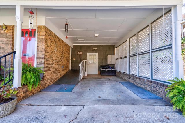 914 Parkwood Road, Shelby, NC 28150