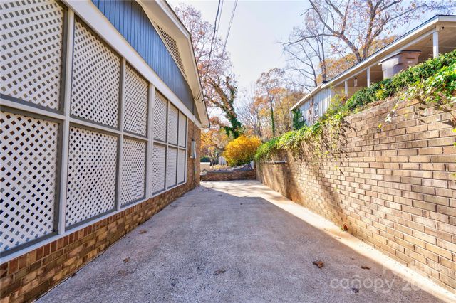 914 Parkwood Road, Shelby, NC 28150