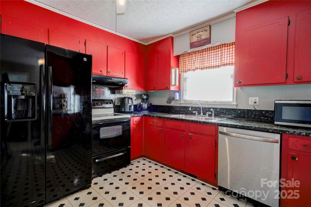 914 Parkwood Road, Shelby, NC 28150