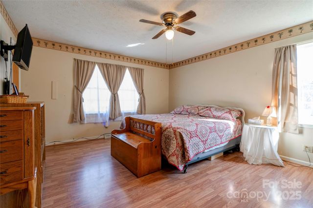 914 Parkwood Road, Shelby, NC 28150