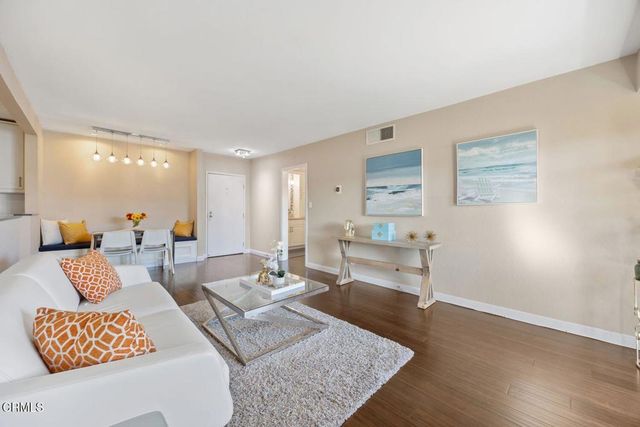 2386 E Del Mar Boulevard 301, Pasadena, CA 91107