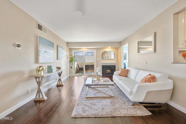 2386 E Del Mar Boulevard 301, Pasadena, CA 91107