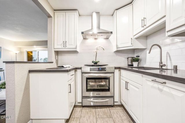 2386 E Del Mar Boulevard 301, Pasadena, CA 91107