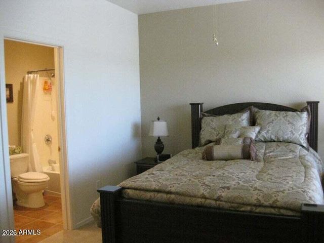 705 W QUEEN CREEK Road 1232, Chandler, AZ 85248