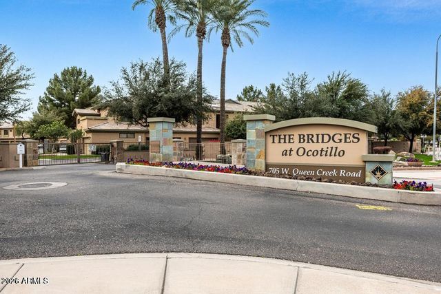 705 W QUEEN CREEK Road 1232, Chandler, AZ 85248