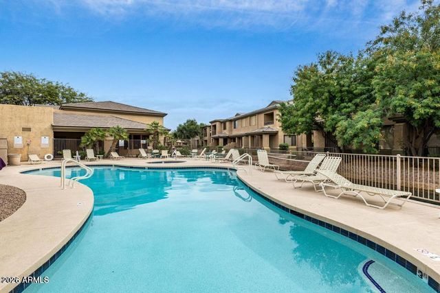 705 W QUEEN CREEK Road 1232, Chandler, AZ 85248