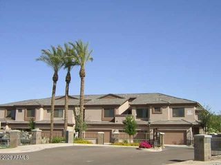 705 W QUEEN CREEK Road 1232, Chandler, AZ 85248