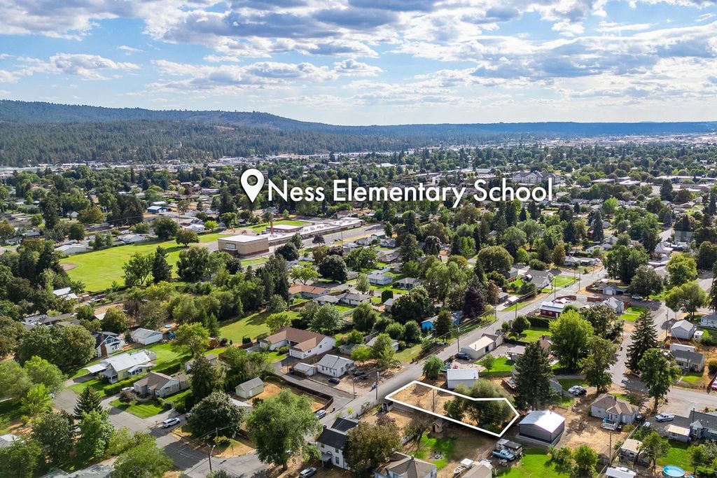 9809 E Boone Ave, Spokane Valley, WA 99206