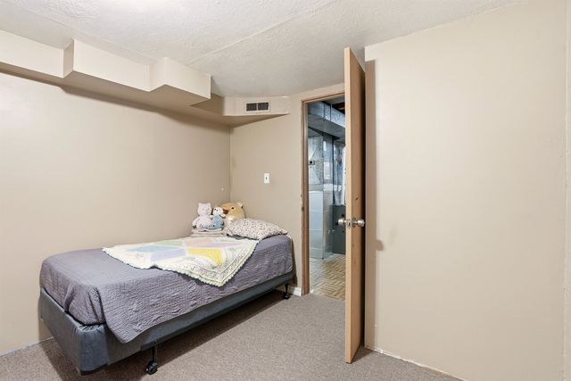 10005 N Andrew St, Spokane, WA 99218