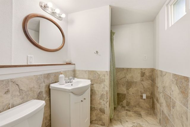 10005 N Andrew St, Spokane, WA 99218