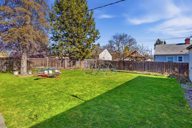 10005 N Andrew St, Spokane, WA 99218