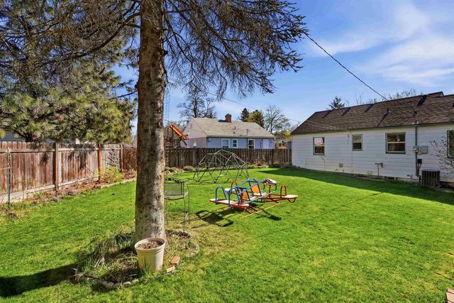 10005 N Andrew St, Spokane, WA 99218