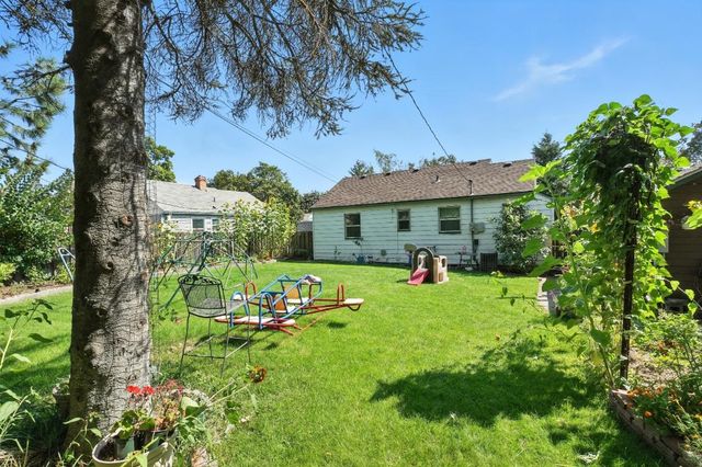 10005 N Andrew St, Spokane, WA 99218