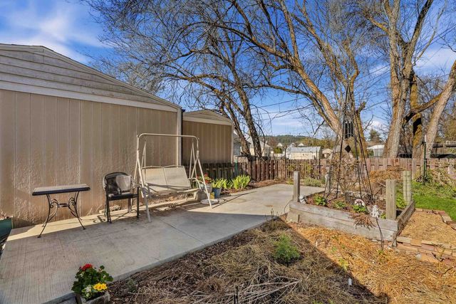 10005 N Andrew St, Spokane, WA 99218