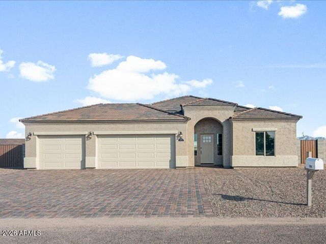 9051 W CENTURY Drive, Arizona City, AZ 85123