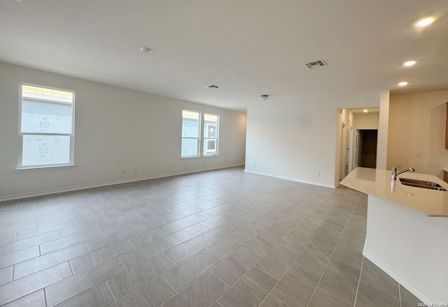 13535 Mudshark, San Antonio, TX 78245