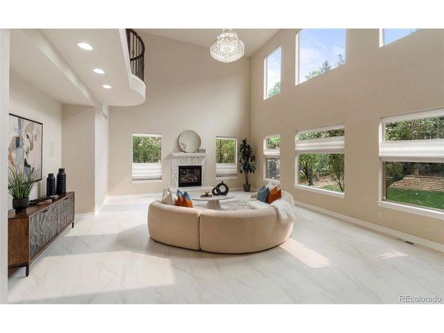 10488 Bluffmont Dr, Lone Tree, CO 80124