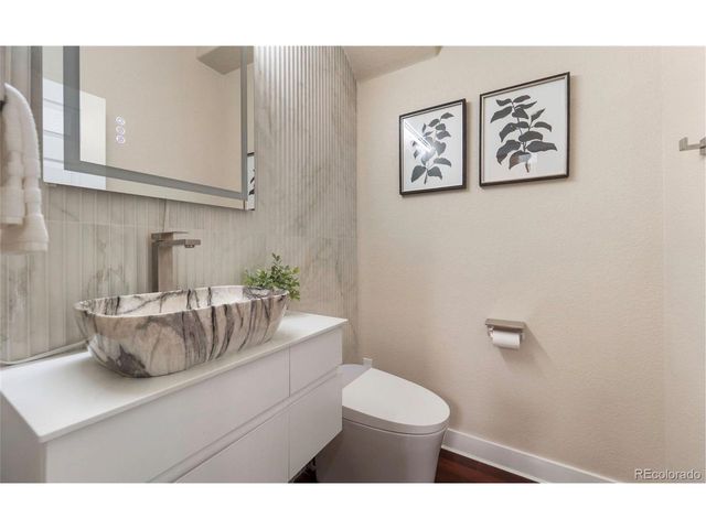 10488 Bluffmont Dr, Lone Tree, CO 80124