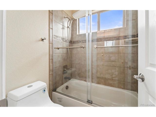 10488 Bluffmont Dr, Lone Tree, CO 80124