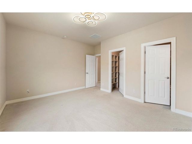 10488 Bluffmont Dr, Lone Tree, CO 80124
