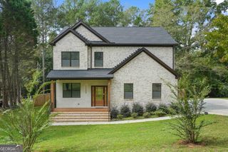 2091 Tudor Castle Circle, Decatur, GA 30035