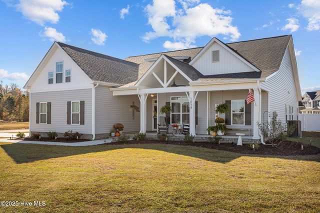 1058 Buckley Drive, Grimesland, NC 27837