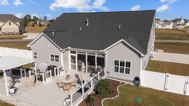 1058 Buckley Drive, Grimesland, NC 27837