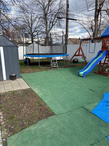 4665 Westpoint Street, Dearborn Heights, MI 48125